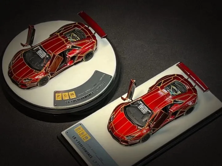 1:64 PGM потрескавшийся узор Lambor LP700 полностью открытая модель автомобиля из сплава
1:64 PGM потрескавшийся узор Lambor LP700 полностью открытая модель автомобиля из сплава