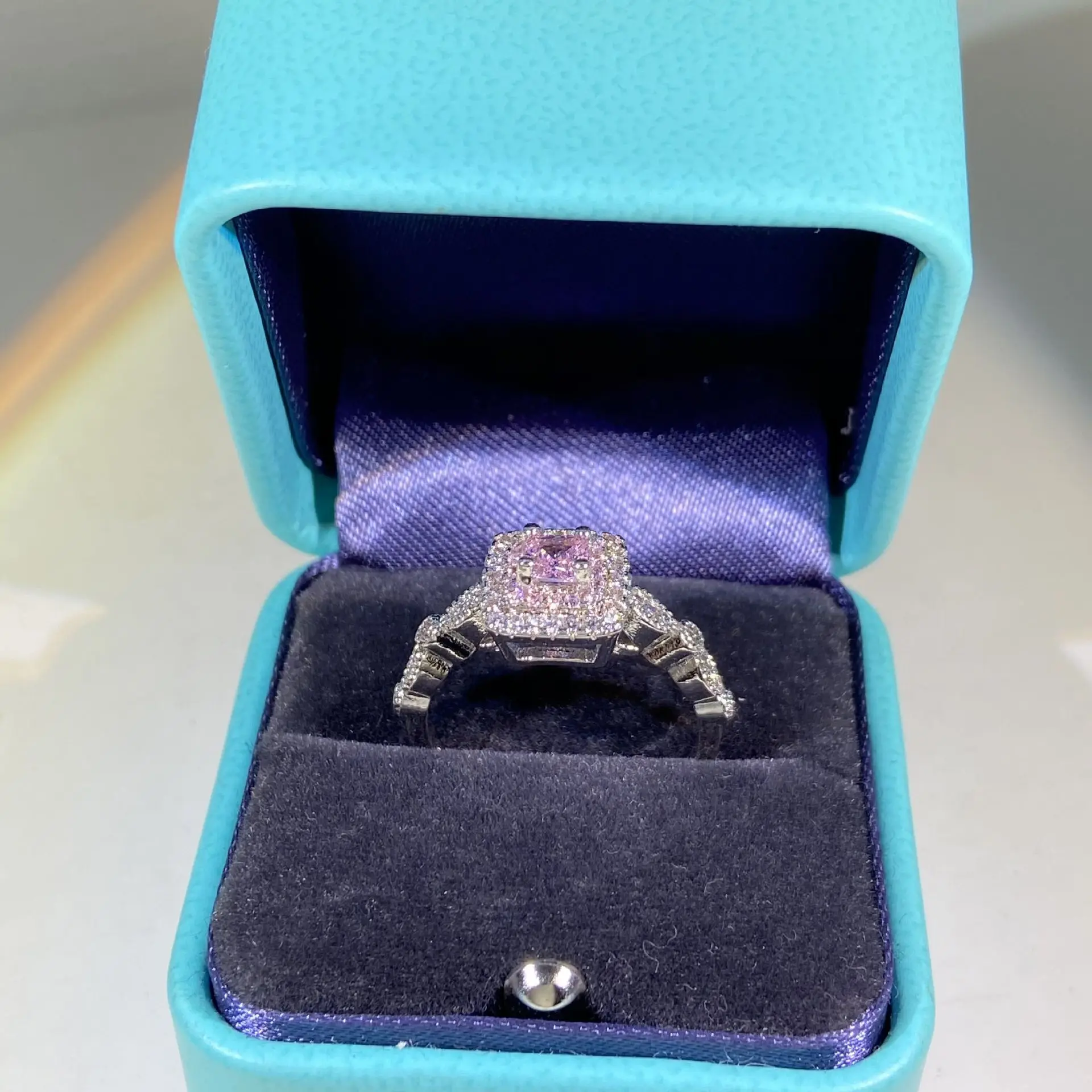 Real 925 Sterling Silver Pink Diamond Ring for Women Fine Anillos De Wedding Bands Origin Pink Diamond Gemstone Bizuteria Rings
Real 925 Sterling Silver Pink Diamond Ring for Women Fine Anillos De Wedding Bands Origin Pink Diamond Gemstone Bizuteria Rings