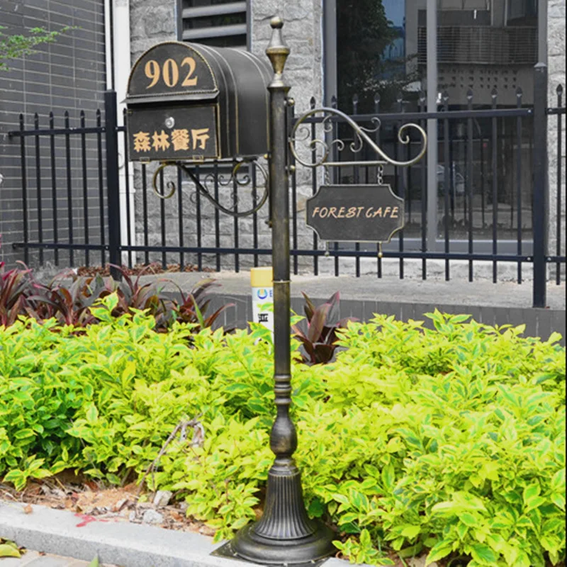 European Style Outdoor Iron Villa Mailbox Message Box Rain Proof Inbox Postcard Mailbox
European Style Outdoor Iron Villa Mailbox Message Box Rain Proof Inbox Postcard Mailbox