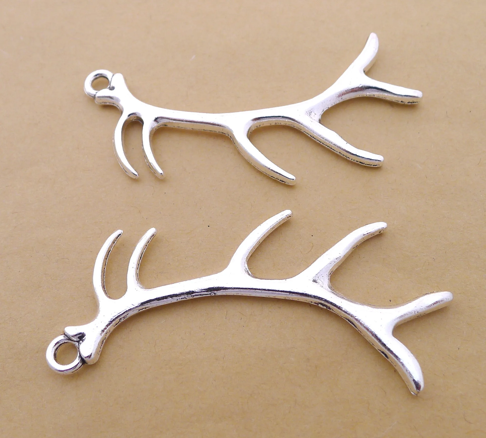 67x29mm Alloy Charm Pendant antlers DIY Jewelry Handmade Crafts 15pcs
67x29mm Alloy Charm Pendant antlers DIY Jewelry Handmade Crafts 15pcs