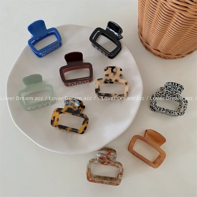 New Acetate Hair Claw Clips Tortoise Shell Medium Size Square Geometric Clamps Grab Shark Clip Girls Women Hair Accessories
New Acetate Hair Claw Clips Tortoise Shell Medium Size Square Geometric Clamps Grab Shark Clip Girls Women Hair Accessories