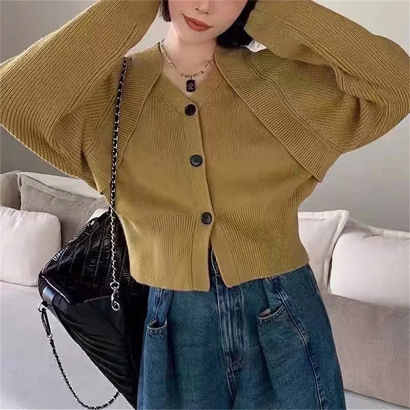 Autumn Shawl Knitted Sweater Women's New Autumn Apparel Slim Cardigan Long Sleeve Versatile Top
Autumn Shawl Knitted Sweater Women's New Autumn Apparel Slim Cardigan Long Sleeve Versatile Top
