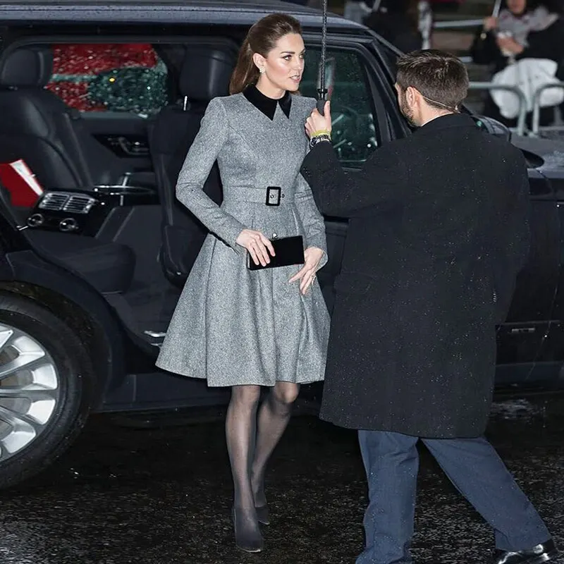 Высококачественное осенне-зимнее новое женское черное платье Kate в стиле Мидлтон с отворотом элегантное приталенное вечернее модное платье... 
Высококачественное осенне-зимнее новое женское черное платье Kate в стиле Мидлтон с отворотом элегантное приталенное вечернее модное платье...