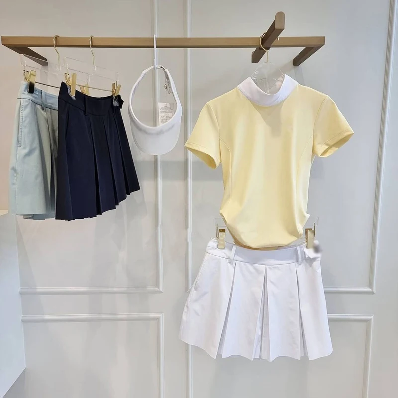 South Korea Golf Clothing Women's Summer Fashion Round Neck Short Sleeve T-Shirt Lightweight Breathable Webbing Temperament Top
South Korea Golf Clothing Women's Summer Fashion Round Neck Short Sleeve T-Shirt Lightweight Breathable Webbing Temperament Top
