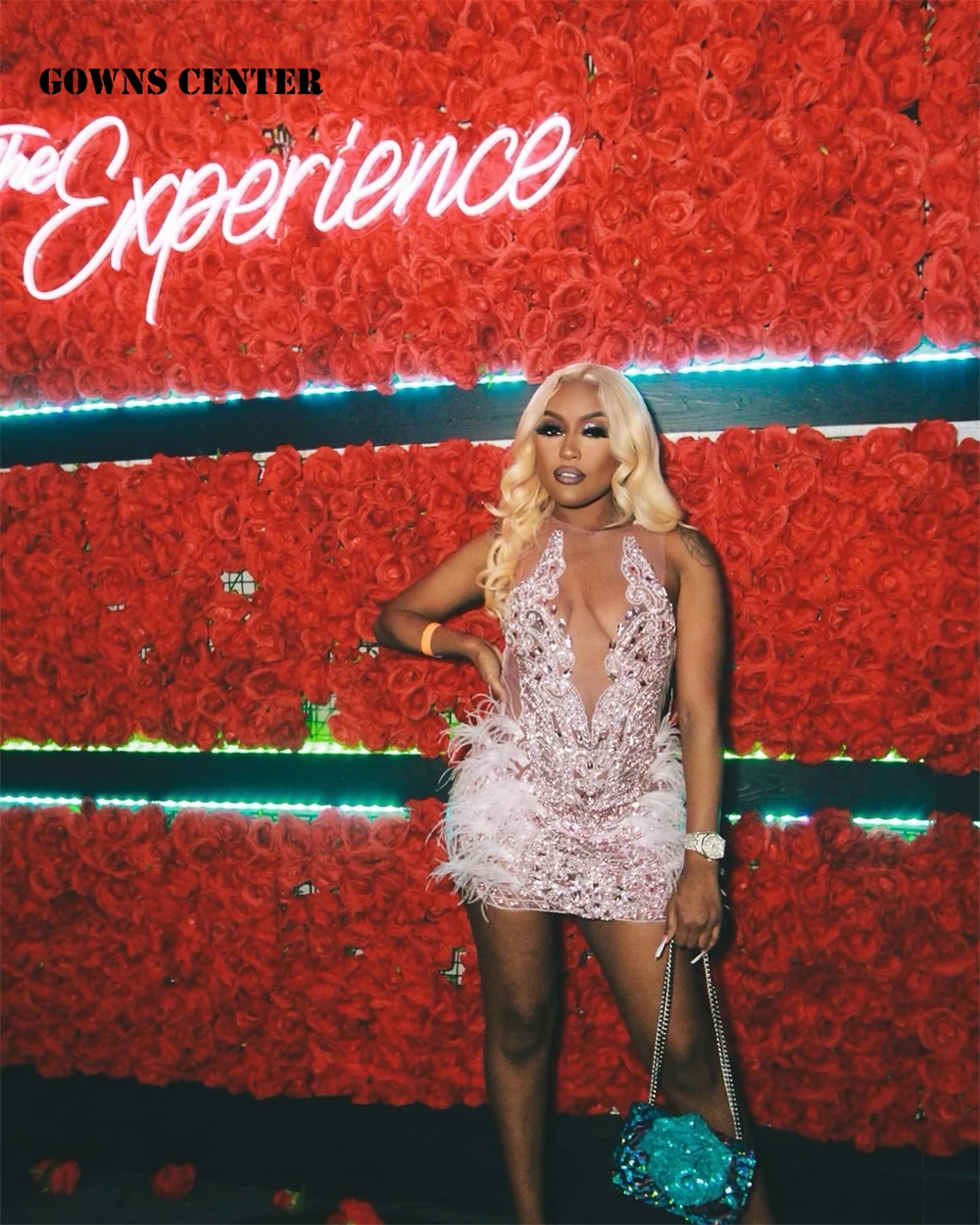 Light Pink Feathers Crystal Beading African Prom Dresses 2023 Luxury Gown Black Girls Mermaid Mini Cocktail Dress Shinning Birth
Light Pink Feathers Crystal Beading African Prom Dresses 2023 Luxury Gown Black Girls Mermaid Mini Cocktail Dress Shinning Birth