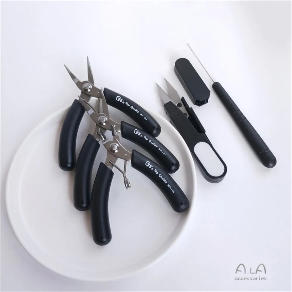 Imported high-grade impermeable steel jewelry pliers manual DIY bead winding sharp round nose pliers bending pliers scissors
Imported high-grade impermeable steel jewelry pliers manual DIY bead winding sharp round nose pliers bending pliers scissors