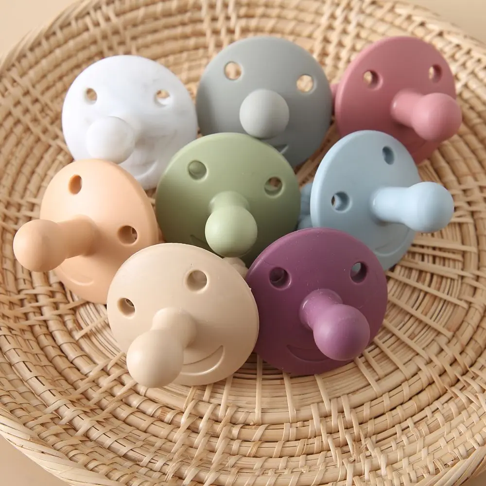 1 Pcs Soft Silicone Soothing Baby Pacifier Portable Newborn Boys Girls Sleep Soothie Bite Nipple Nursing Teether Infant Supplies
1 Pcs Soft Silicone Soothing Baby Pacifier Portable Newborn Boys Girls Sleep Soothie Bite Nipple Nursing Teether Infant Supplies