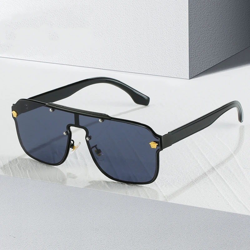 New Fashion Big Frame Oversize Polygon Metal Sunglasses Men/Women Square Luxury Brand Design Sun Glasses Vintage High Quality
New Fashion Big Frame Oversize Polygon Metal Sunglasses Men/Women Square Luxury Brand Design Sun Glasses Vintage High Quality