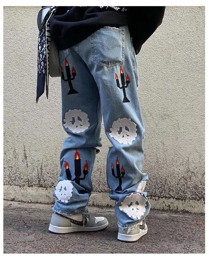 Women's high street INS net red with the same heavy embroidered kapok washed straight hole casual jeans
Women's high street INS net red with the same heavy embroidered kapok washed straight hole casual jeans