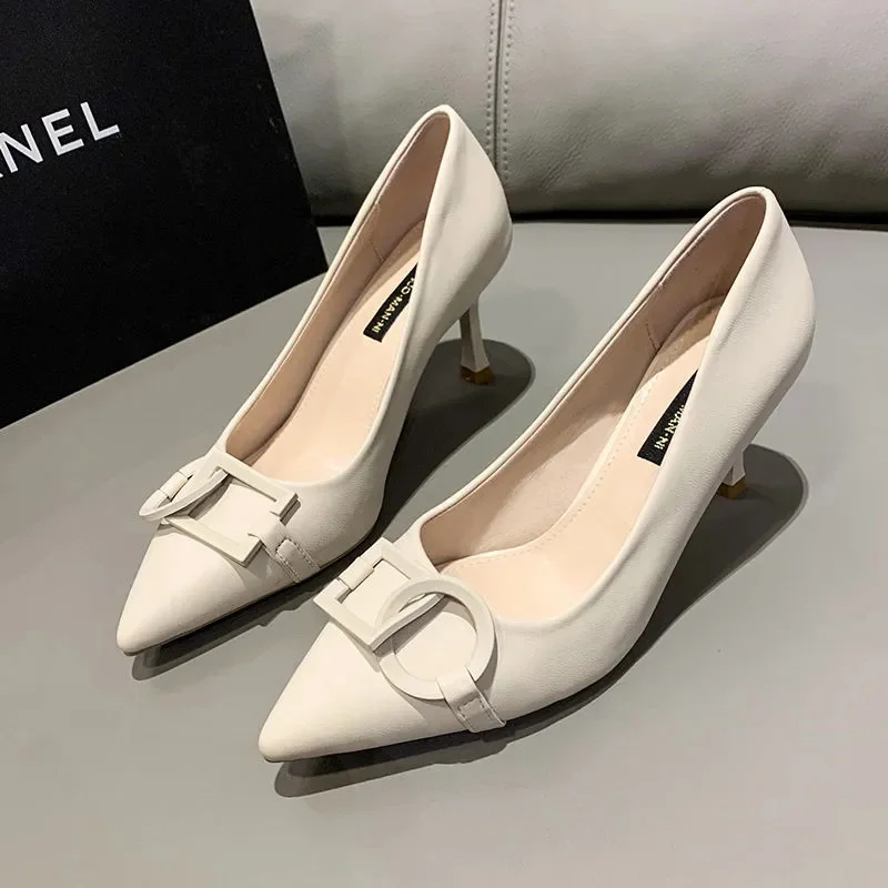 Cresfimix Mujeres Tacones Altos/женские модные черные весенние туфли-лодочки из искусственной кожи с круглым носком без застежки на квадратном каблуке леди офисная обувь A315
Cresfimix Mujeres Tacones Altos/женские модные черные весенние туфли-лодочки из искусственной кожи с круглым носком без застежки на квадратном каблуке леди офисная обувь A315