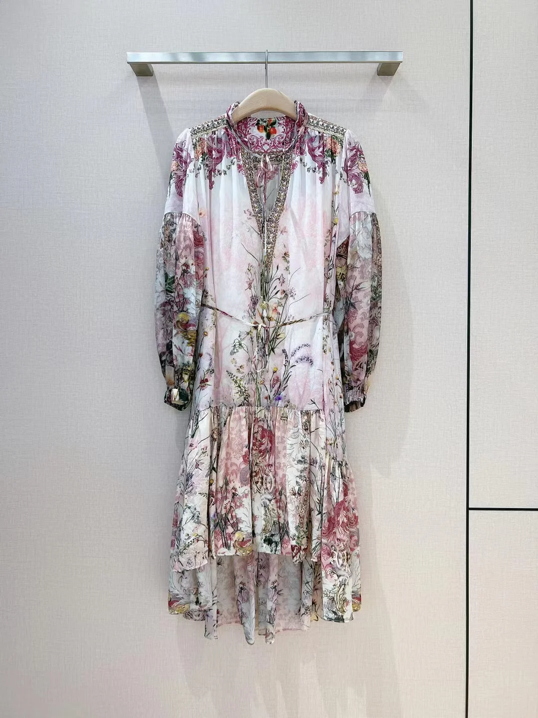 Designer Holiday Runway Fashion Summer Women's Floral Printed Loose Maxi Silk Asymmetrical Midi Dress 2023
Designer Holiday Runway Fashion Summer Women's Floral Printed Loose Maxi Silk Asymmetrical Midi Dress 2023
