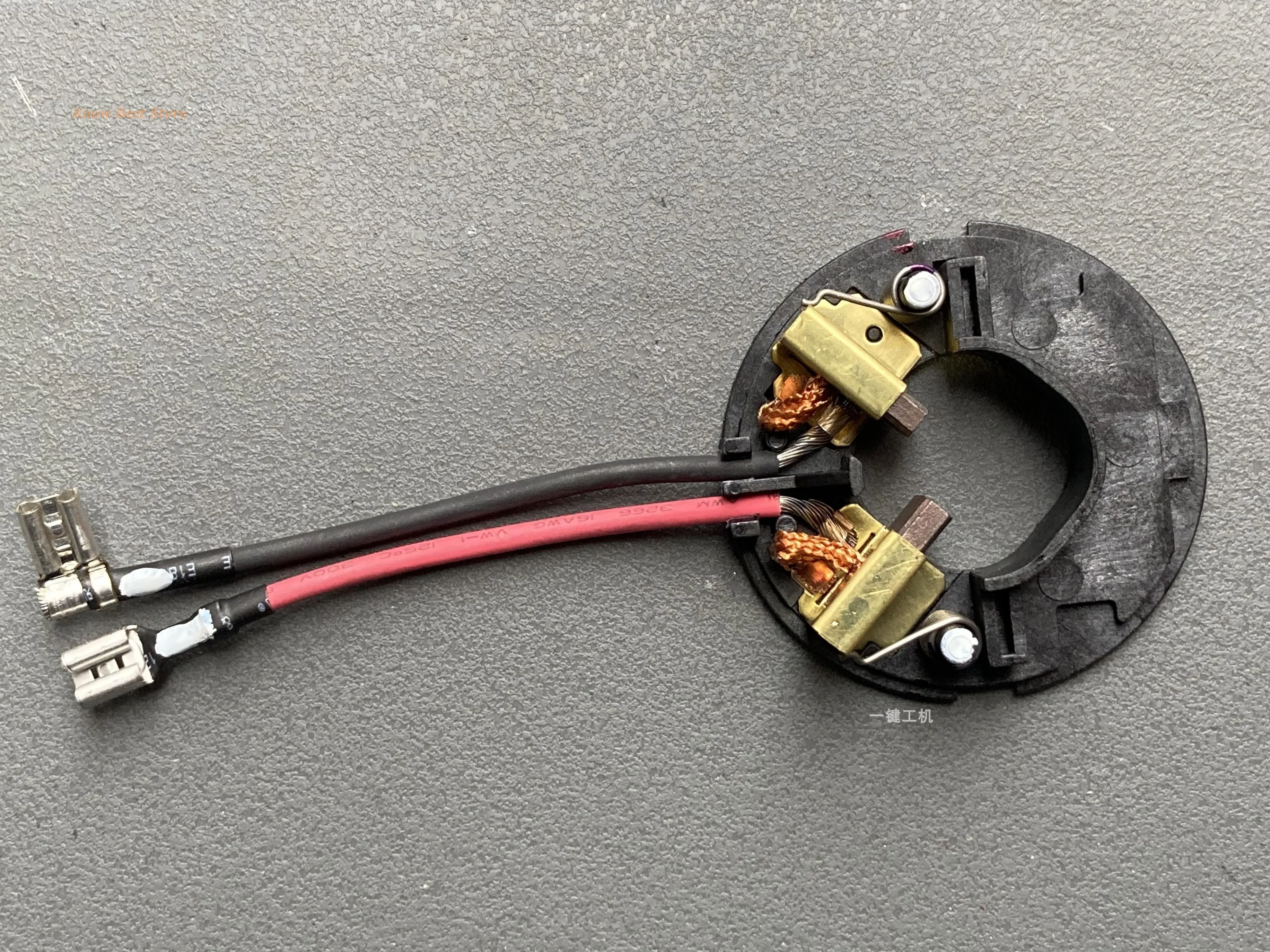 Оригинальный держатель угольной щетки для HILTI SFC 14-A SFC 18-A SFC 22-A, аксессуары для щетки для электрической дрели, 1 шт.
Оригинальный держатель угольной щетки для HILTI SFC 14-A SFC 18-A SFC 22-A, аксессуары для щетки для электрической дрели, 1 шт.