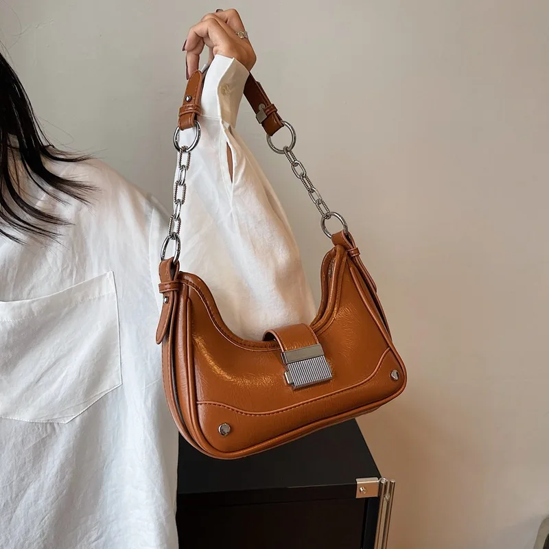 Retro Leather Underarm Shoulder Bags New Trendy Chain Crossbody Bag Fashion Textured Handbags for Women 2023 Designer Luxury 
Retro Leather Underarm Shoulder Bags New Trendy Chain Crossbody Bag Fashion Textured Handbags for Women 2023 Designer Luxury