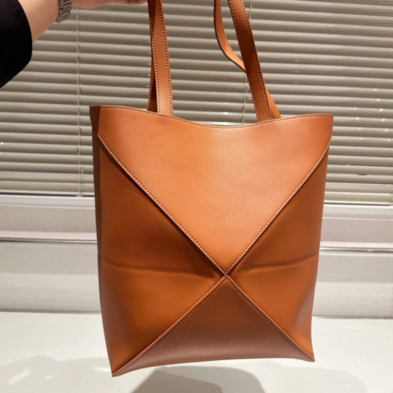 New Women's Fashion Solid Color Ladies Handbags Leather High Quality Shoulder Bag Casual Female Crossbody bags
New Women's Fashion Solid Color Ladies Handbags Leather High Quality Shoulder Bag Casual Female Crossbody bags