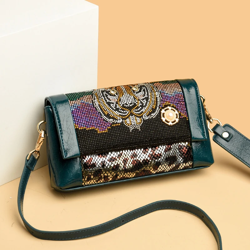Women's Bags Luxury Designer Shoulder Bags Diamond Encrusted Tiger Crossbody Bags Ladies Leather Handbags Trendy Casual Tote Bag
Women's Bags Luxury Designer Shoulder Bags Diamond Encrusted Tiger Crossbody Bags Ladies Leather Handbags Trendy Casual Tote Bag