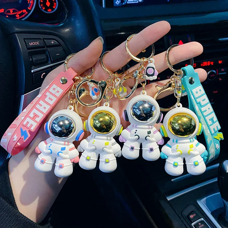 Брелок для ключей автомобиля с изображением астронавта 
Брелок для ключей автомобиля с изображением астронавта