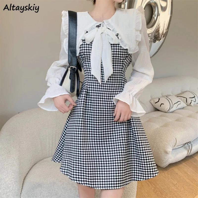 Flare Long Sleeve Dress Women Spring Stylish Fake Two Pcs Peter Pan Collar Preppy Style Fashion Sweet Plaid High Waist BF Casual
Flare Long Sleeve Dress Women Spring Stylish Fake Two Pcs Peter Pan Collar Preppy Style Fashion Sweet Plaid High Waist BF Casual