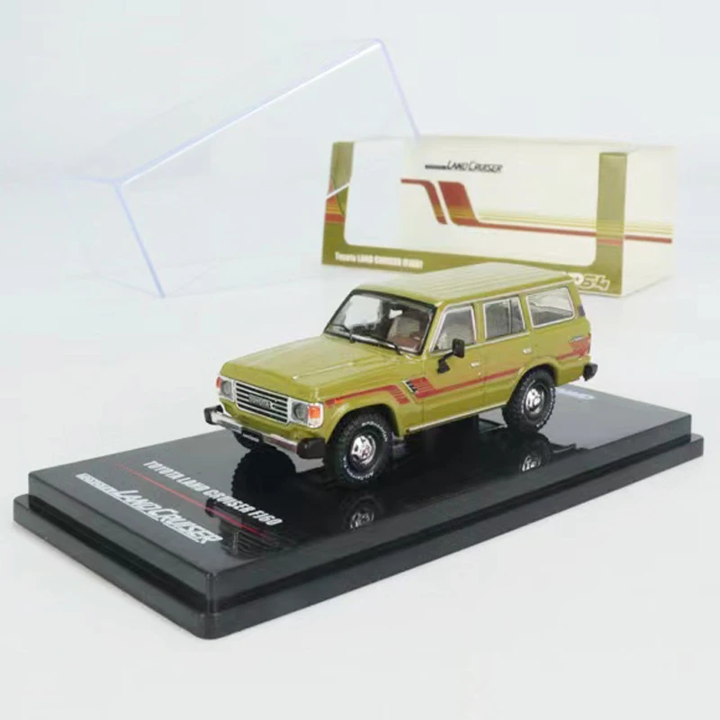 

INNO 1:64 Model Car Land Cruiser FJ60 Alloy-Die-Cast Vehicle Collection- Olive Green