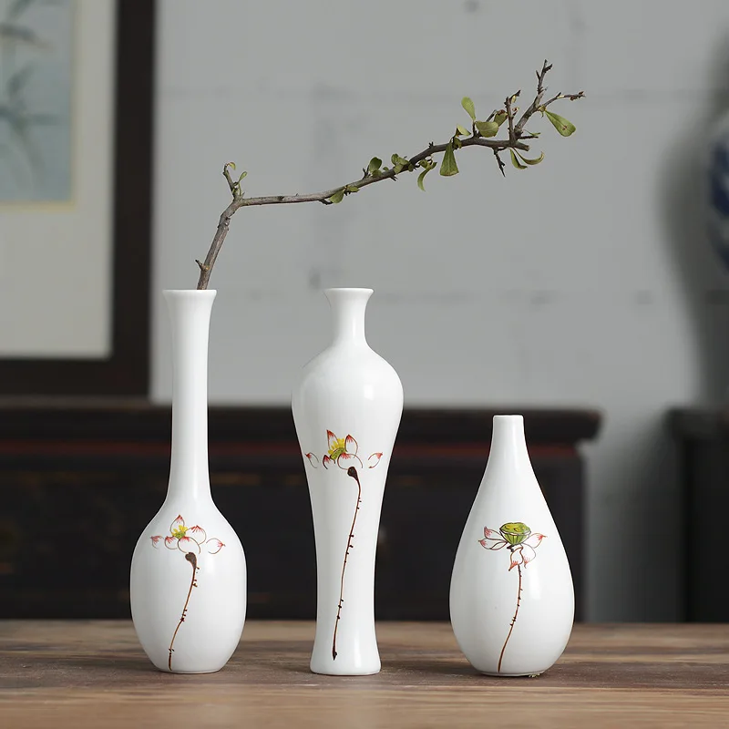 Creative Handmade Ceramic Small Vase Home Decoration Ornaments Hand-painted Fresh White Flower
Creative Handmade Ceramic Small Vase Home Decoration Ornaments Hand-painted Fresh White Flower