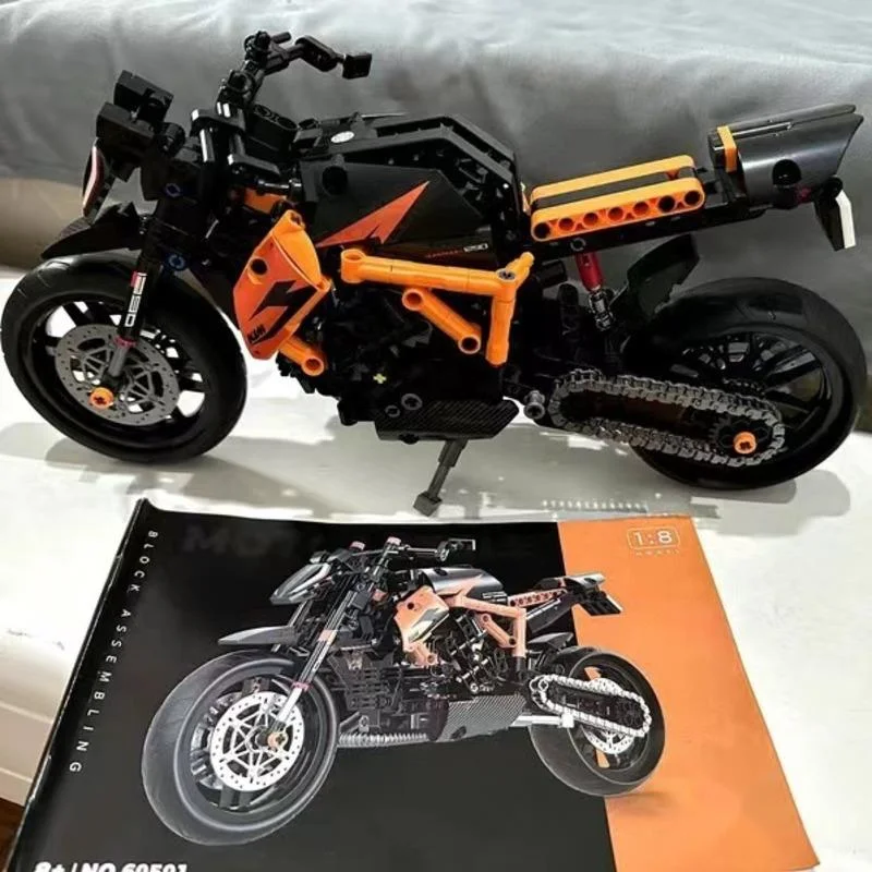 KTMed 1290 Motorcycles Building Blocks Toy Moto City Racer Bricks Juguetes 1:8 Model Sets High-tech Toys For Boys Navidad Gift
KTMed 1290 Motorcycles Building Blocks Toy Moto City Racer Bricks Juguetes 1:8 Model Sets High-tech Toys For Boys Navidad Gift