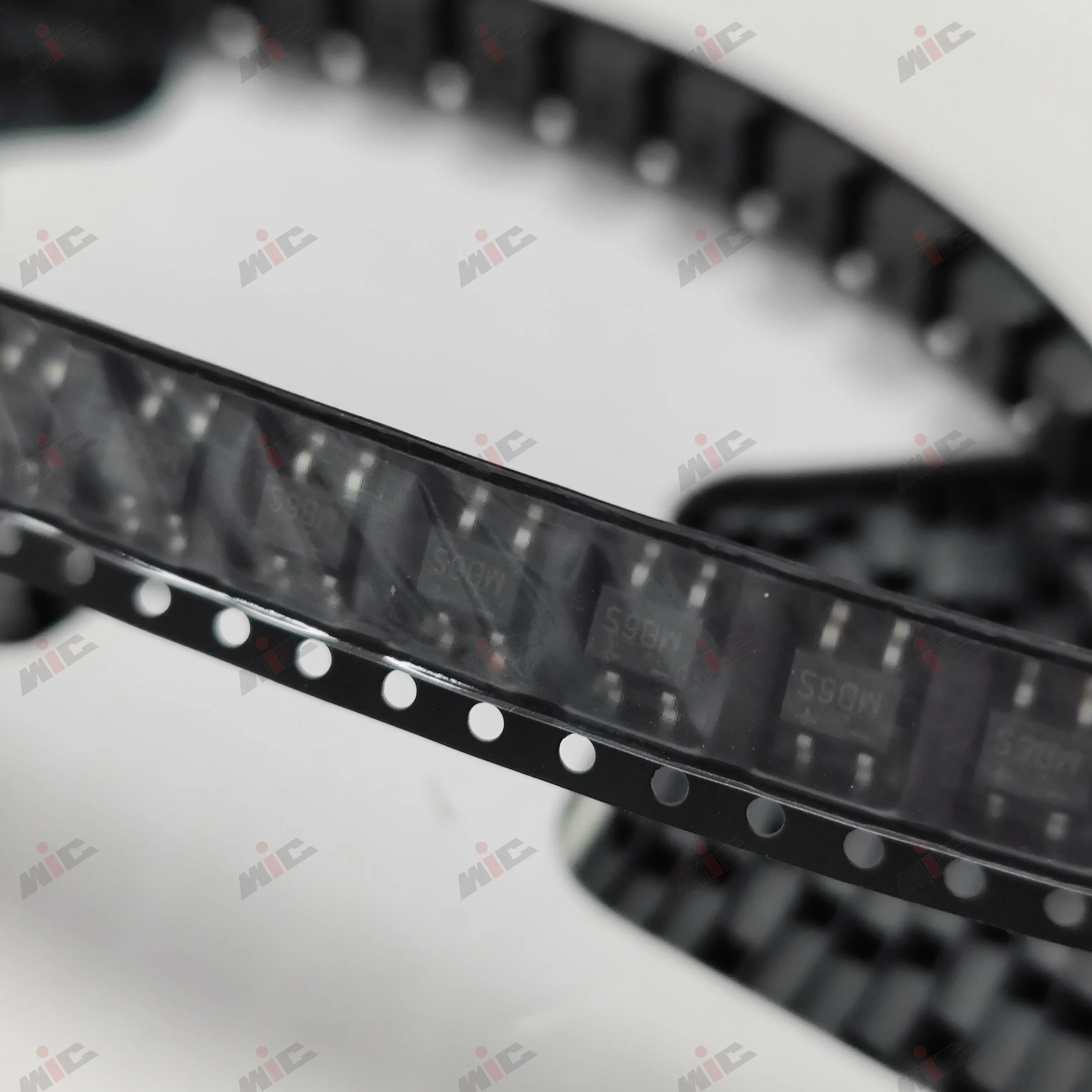 MB1S MB2S MB4S MB6S MB8S MB10S 100pcs SMD 0.8A SURFACE MOUNT GLASS PASSIVATED BRIDGE RECTIFIER
MB1S MB2S MB4S MB6S MB8S MB10S 100pcs SMD 0.8A SURFACE MOUNT GLASS PASSIVATED BRIDGE RECTIFIER