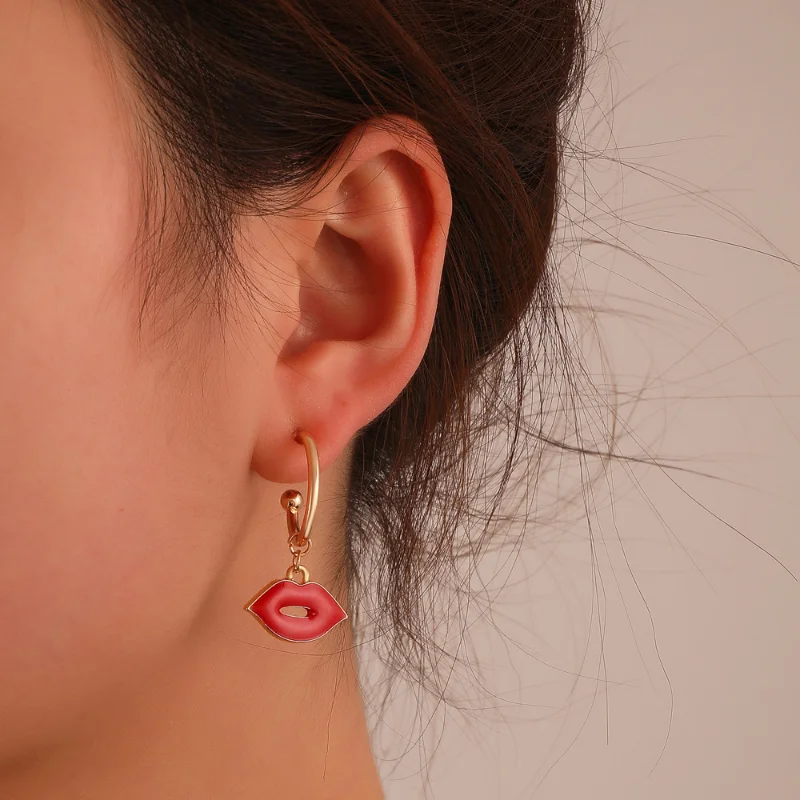 Fashion Punk Sexy Red Lip Earrings for Women Hip-hop Exaggerated C-type Crochet Geometric Metal Girls Jewelry Party Gifts
Fashion Punk Sexy Red Lip Earrings for Women Hip-hop Exaggerated C-type Crochet Geometric Metal Girls Jewelry Party Gifts