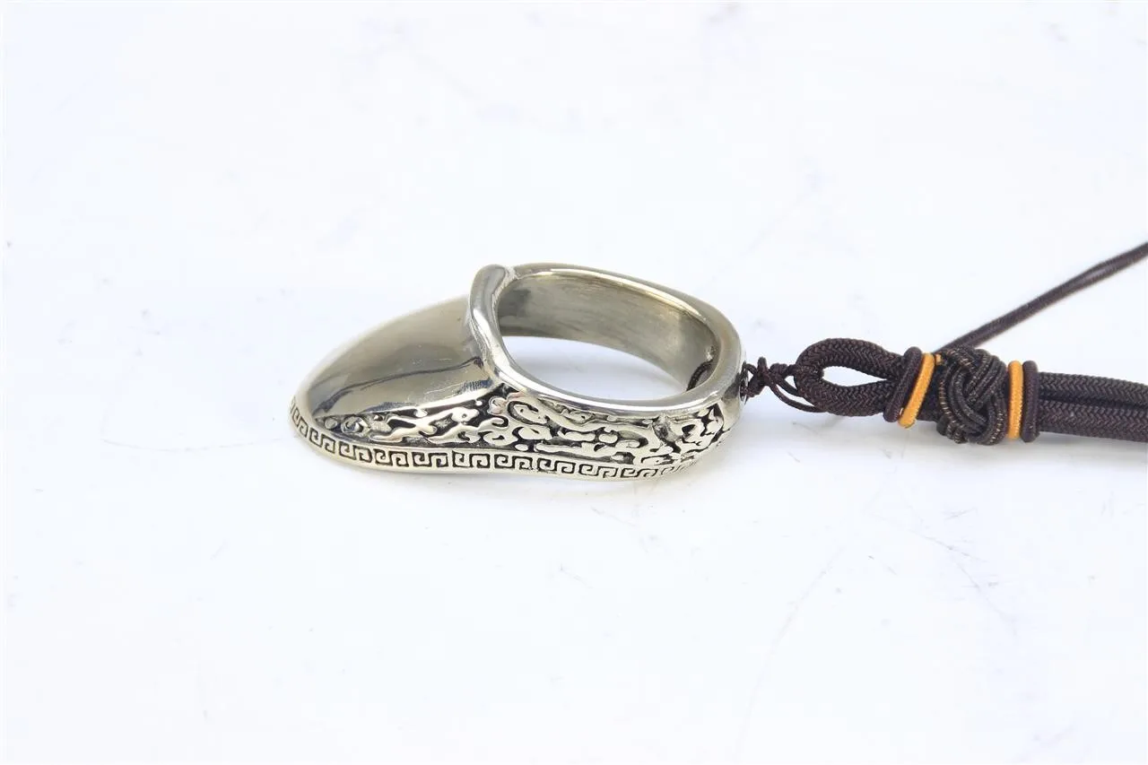 18/20/22/23mm Silver Thumb Ring Finger Guard Protector Archery Bow Arrow Hunting Protector Protective Gear Mongolian Tibetan
18/20/22/23mm Silver Thumb Ring Finger Guard Protector Archery Bow Arrow Hunting Protector Protective Gear Mongolian Tibetan