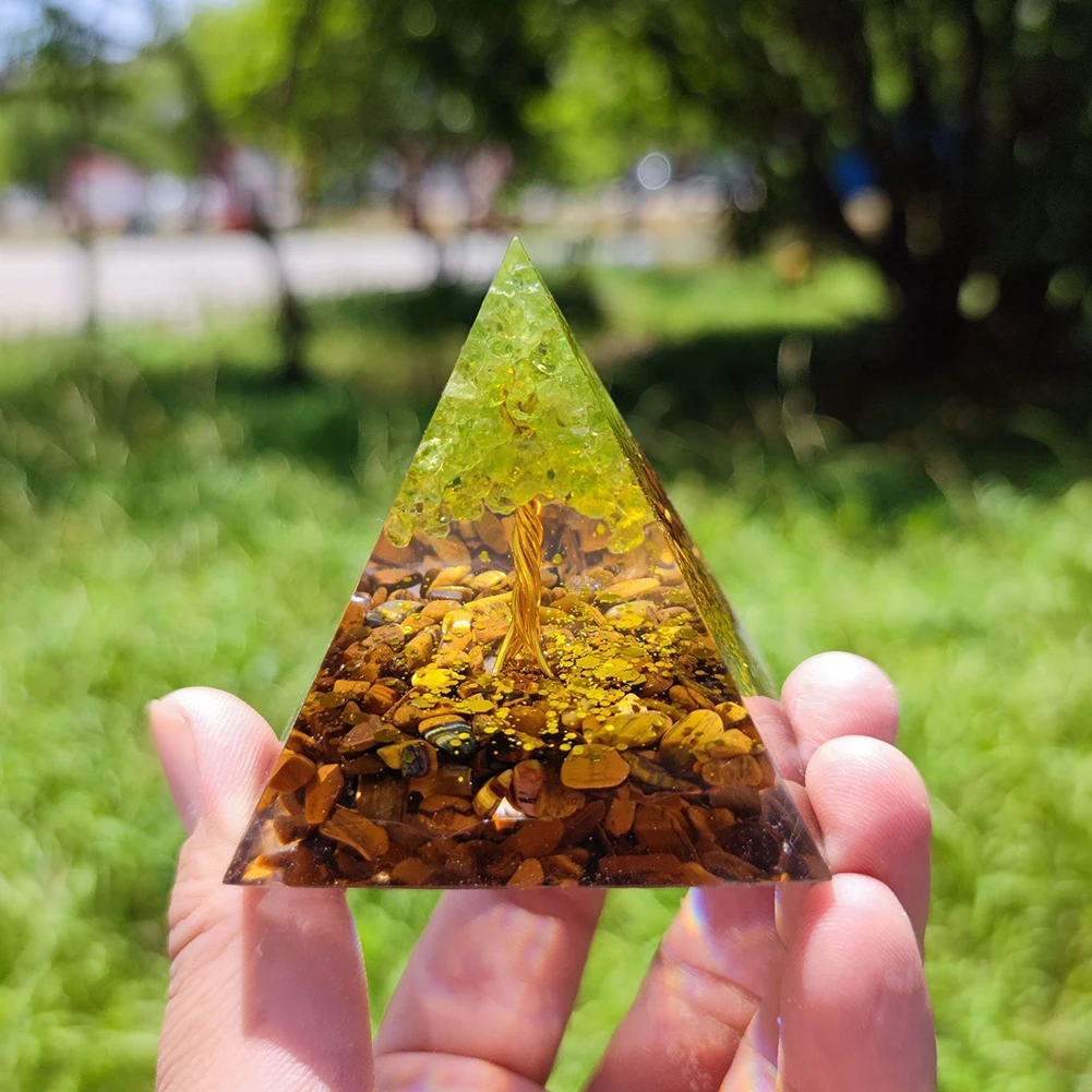 

Natural Stone Orgonite Pyramid Amethyst Crystals Orgone Energy Generator Healing Chakra Meditation Desk Home Ornaments Crafts