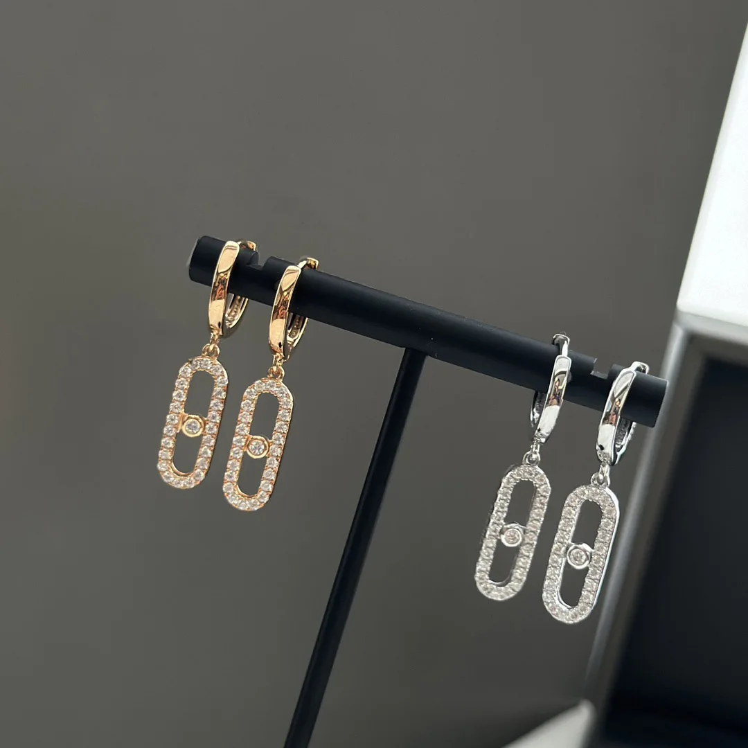 Metal silver earrings, geometric diamond pendants, women's girls' fashion jewelry gifts
Metal silver earrings, geometric diamond pendants, women's girls' fashion jewelry gifts