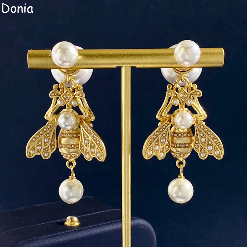 

Donia Jewelry European and American Fashion Bee Titanium Steel Micro-Inlaid AAA Zircon Earrings Luxury Pearl Accessories