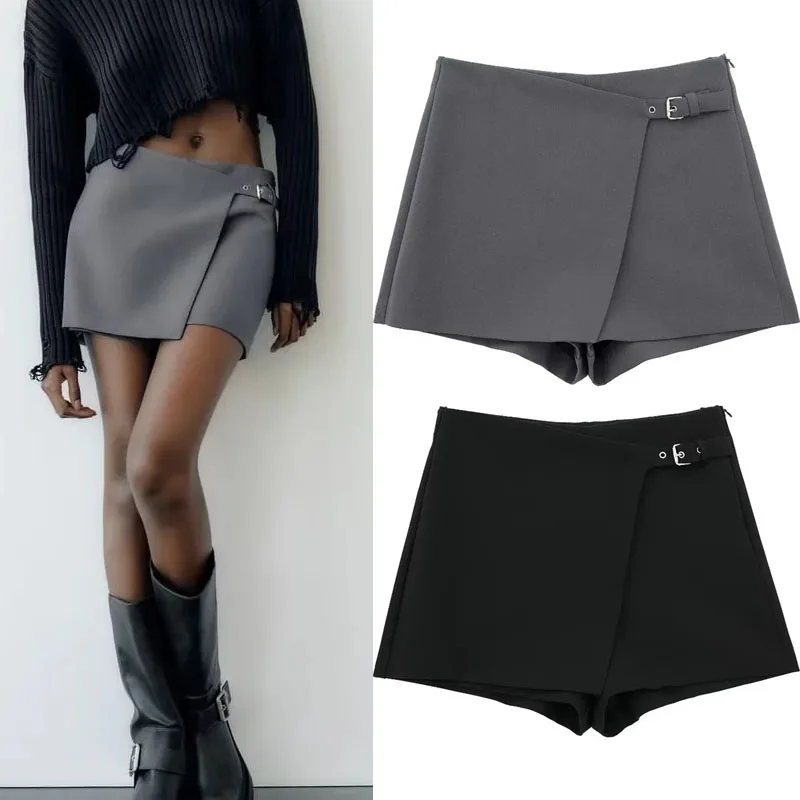 Юбка-мини черная Асимметричная с завышенной талией и металлической пряжкой 
Юбка-мини черная Асимметричная с завышенной талией и металлической пряжкой