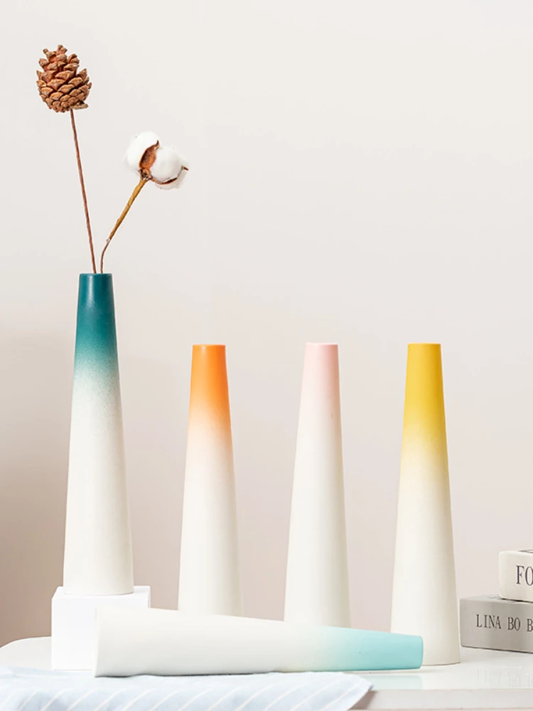 Керамическая остроконечная ваза маленького размера с одним цветком, свежие цветы, сухая Цветочная композиция, столешница для ресторана
Керамическая остроконечная ваза маленького размера с одним цветком, свежие цветы, сухая Цветочная композиция, столешница для ресторана