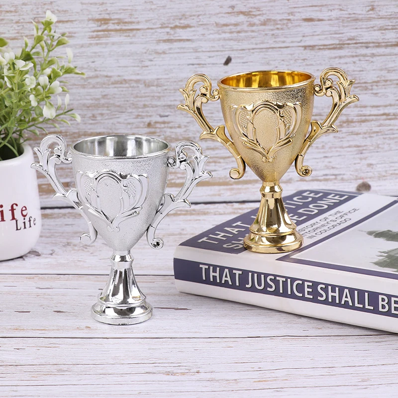 Creative Wedding Candy Box Electroplating Gold And Silver Plastic Medium Trophy decoration mini model of trophy
Creative Wedding Candy Box Electroplating Gold And Silver Plastic Medium Trophy decoration mini model of trophy