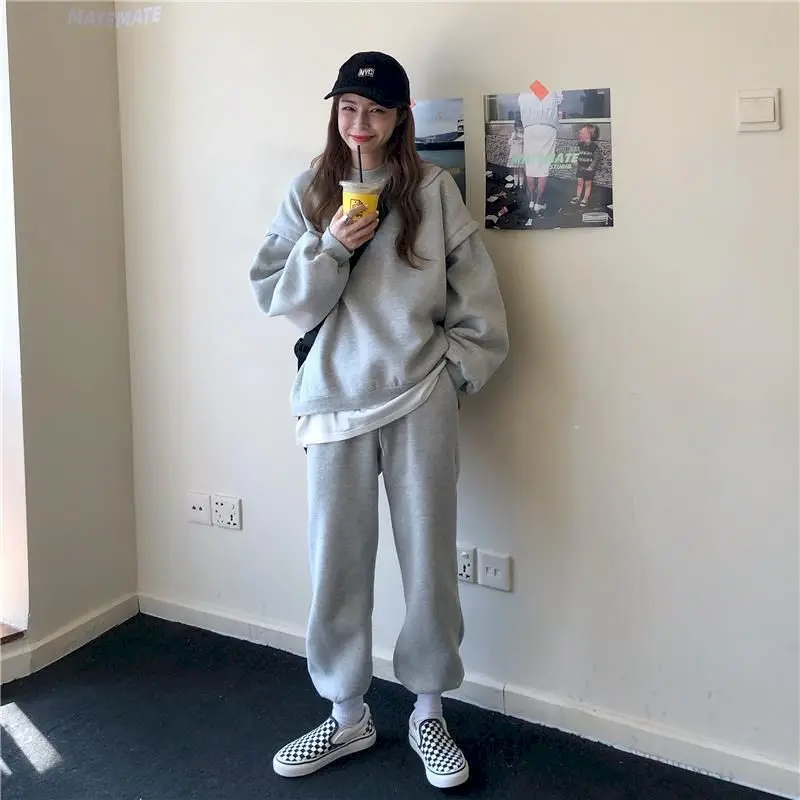 Gray Sports Suit Women's Autumn Winter 2022 New Korean Students Loose Velvet Casual Pants Leisure Sweatshirt Clothing
Gray Sports Suit Women's Autumn Winter 2022 New Korean Students Loose Velvet Casual Pants Leisure Sweatshirt Clothing