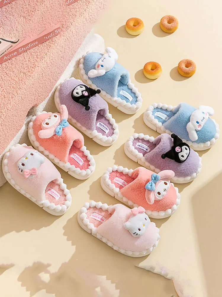 

Kawaii Sanrio аниме хлопковые тапочки Симпатичные Hello Kittys My Melody Kuromi мультфильм цветочные края мягкая теплая обувь для родителей и детей подарок для девочек