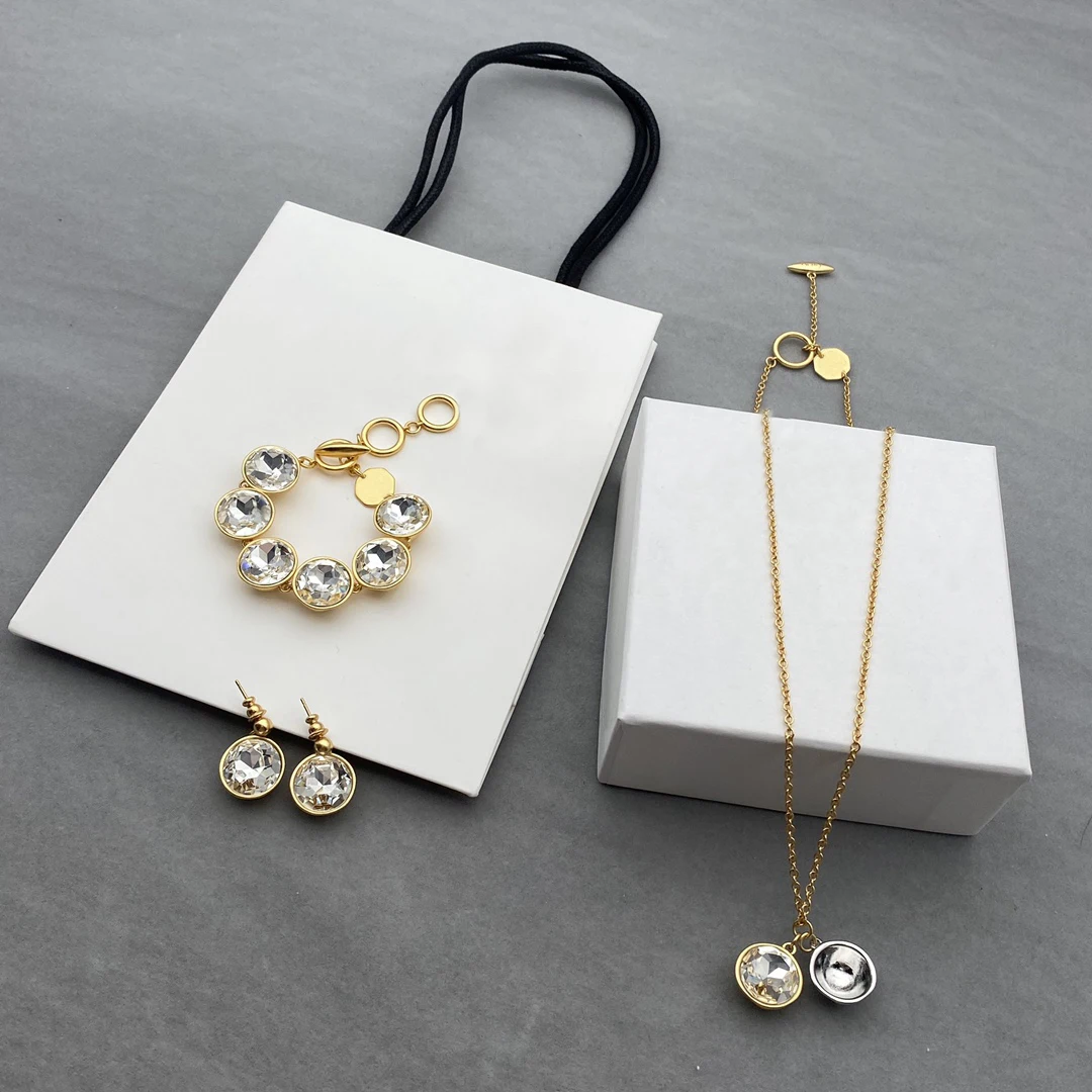 Pure Copper Production Zircon Setting Woman Rope Chain Necklace Bracelect Earrings Set
Pure Copper Production Zircon Setting Woman Rope Chain Necklace Bracelect Earrings Set