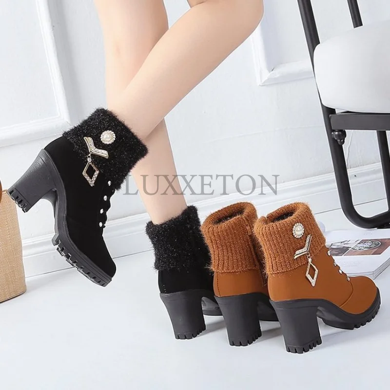 New Women Boots Winter Outdoor Keep Warm Fur Boots Waterproof Women's Snow Boots Thick Heel with Round Head Short Boot
New Women Boots Winter Outdoor Keep Warm Fur Boots Waterproof Women's Snow Boots Thick Heel with Round Head Short Boot