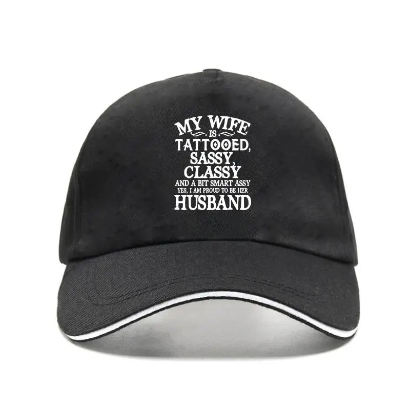 2020 funny Bill Hats MY WIFE IS TATTOOED SASSY CLASSY Bill Hat Fashion Hat men Sunscreen cool man's Baseball Cap
2020 funny Bill Hats MY WIFE IS TATTOOED SASSY CLASSY Bill Hat Fashion Hat men Sunscreen cool man's Baseball Cap