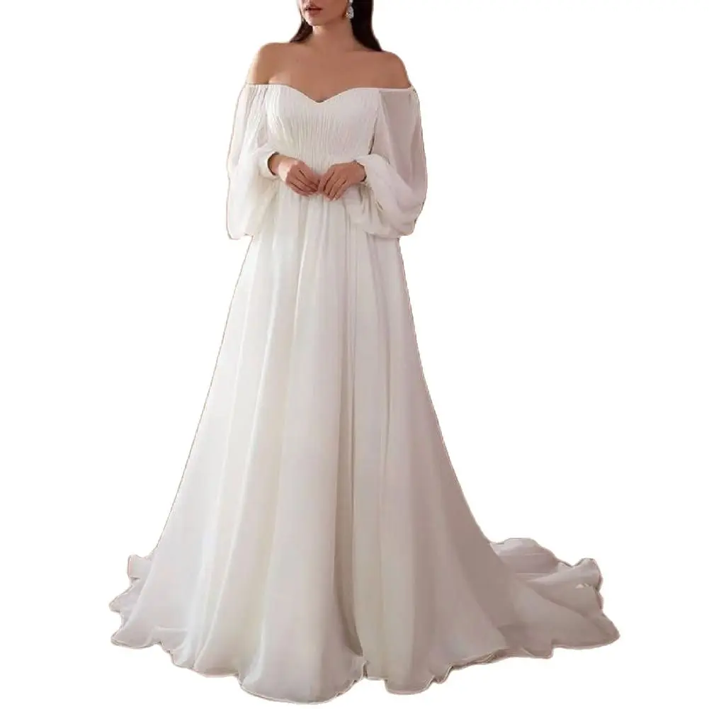 Платье-макси с рукавами-фонариками, высокой талией и цветочным подолом
Платье-макси с рукавами-фонариками, высокой талией и цветочным подолом