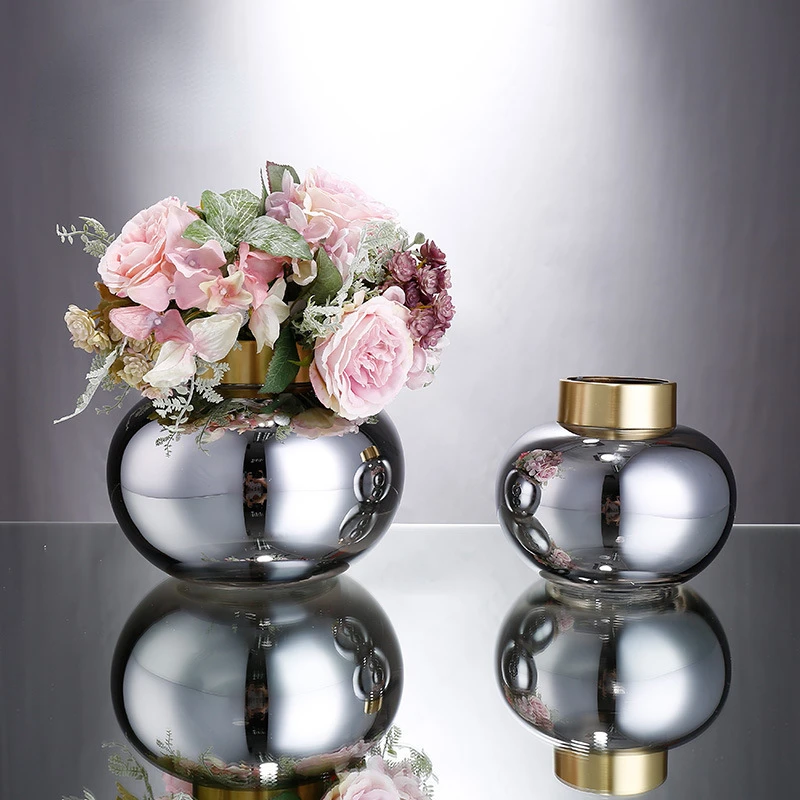 plated nickel color set copper ring glass vase creative oval heart type flower arranging device decorative vase ornaments
plated nickel color set copper ring glass vase creative oval heart type flower arranging device decorative vase ornaments