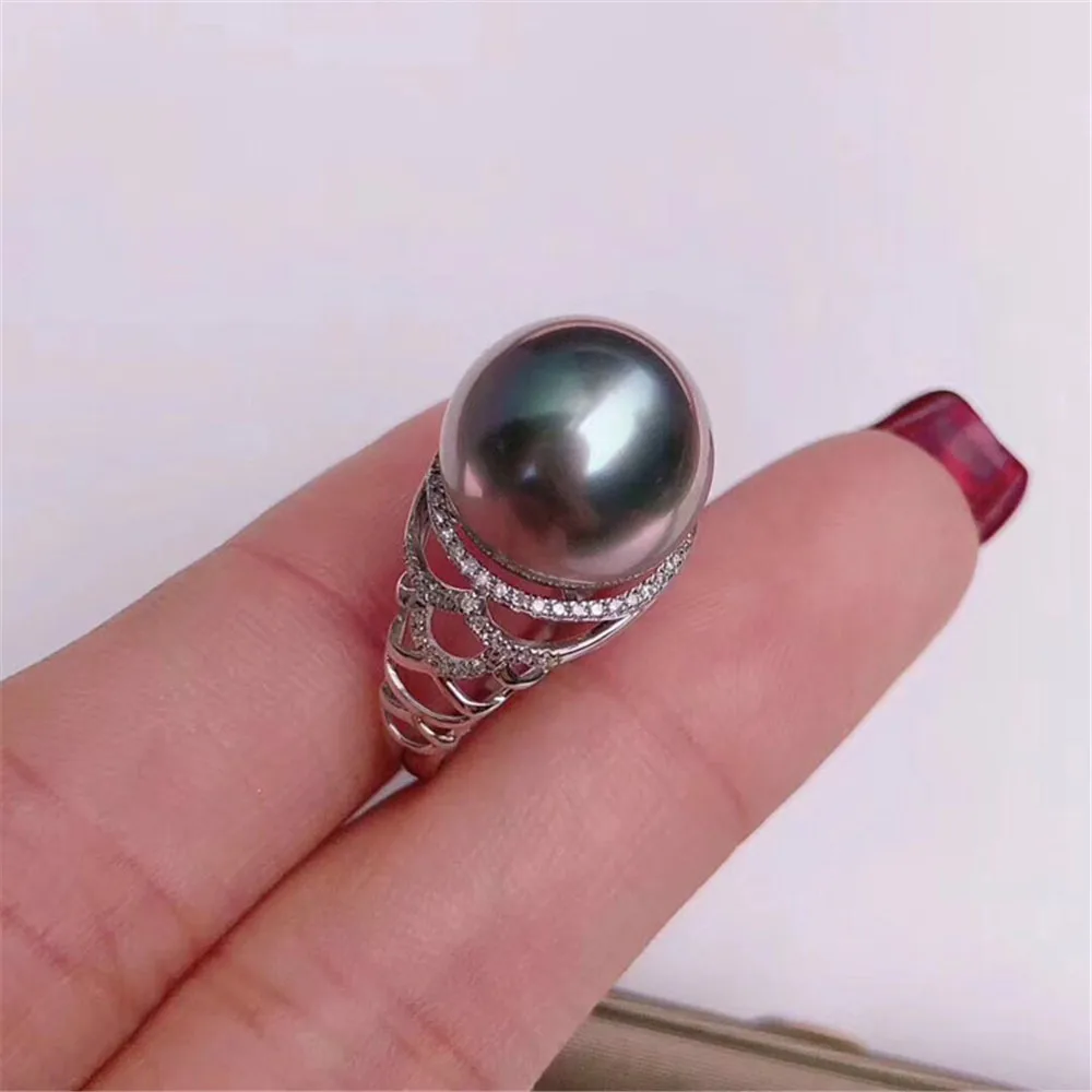 Женское кольцо из серебра 925 пробы с жемчугом 
Женское кольцо из серебра 925 пробы с жемчугом