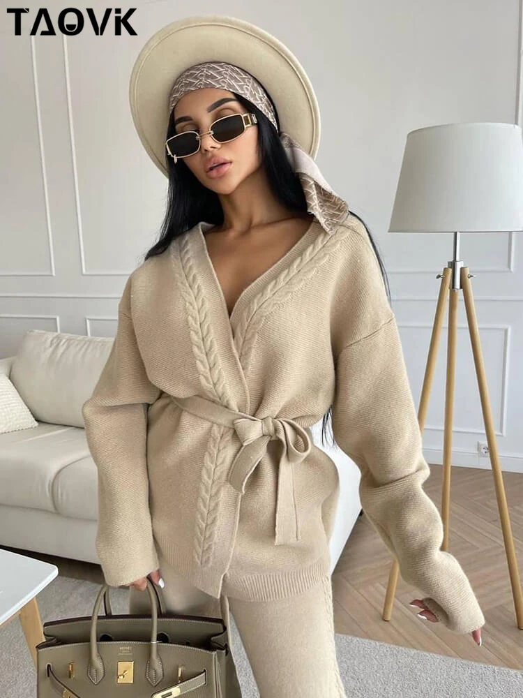 TAOVK Women Knitting Sweater Suits Hemp Flower Cardigan With Belt+Knitted Wide Leg Pants Lady Winter Sweaters 2-pieces Sets
TAOVK Women Knitting Sweater Suits Hemp Flower Cardigan With Belt+Knitted Wide Leg Pants Lady Winter Sweaters 2-pieces Sets