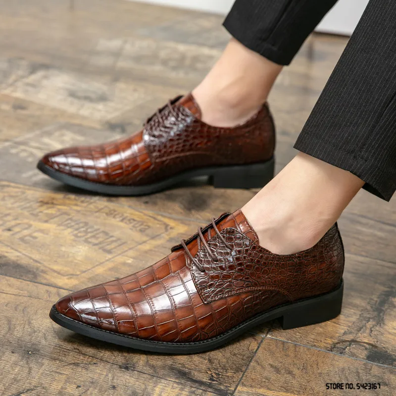 Shoes Casual Crocodile Pattern Patent Leather Shoe FormalBusiness Flat Casual Oxford Shoes Fashion Solid Color Low Top Men Shoe
Shoes Casual Crocodile Pattern Patent Leather Shoe FormalBusiness Flat Casual Oxford Shoes Fashion Solid Color Low Top Men Shoe