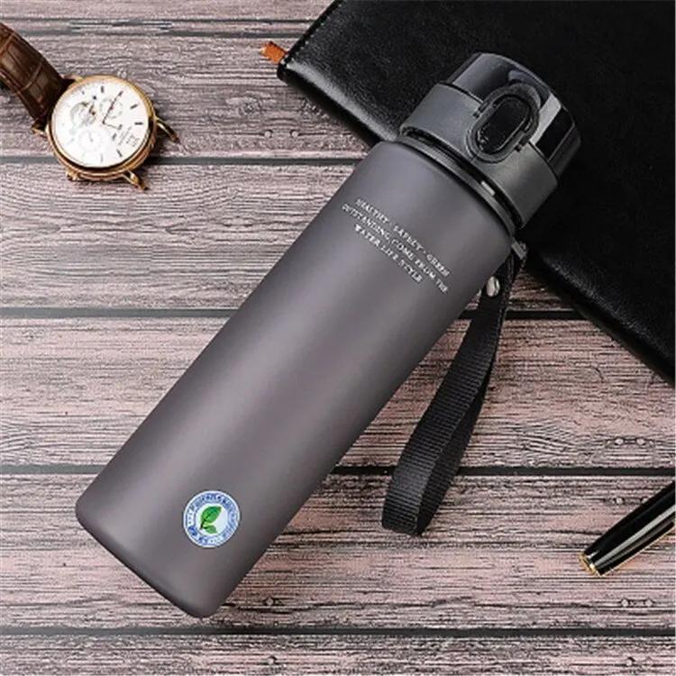 Водонепроницаемая спортивная бутылка BPA Free
Водонепроницаемая спортивная бутылка BPA Free