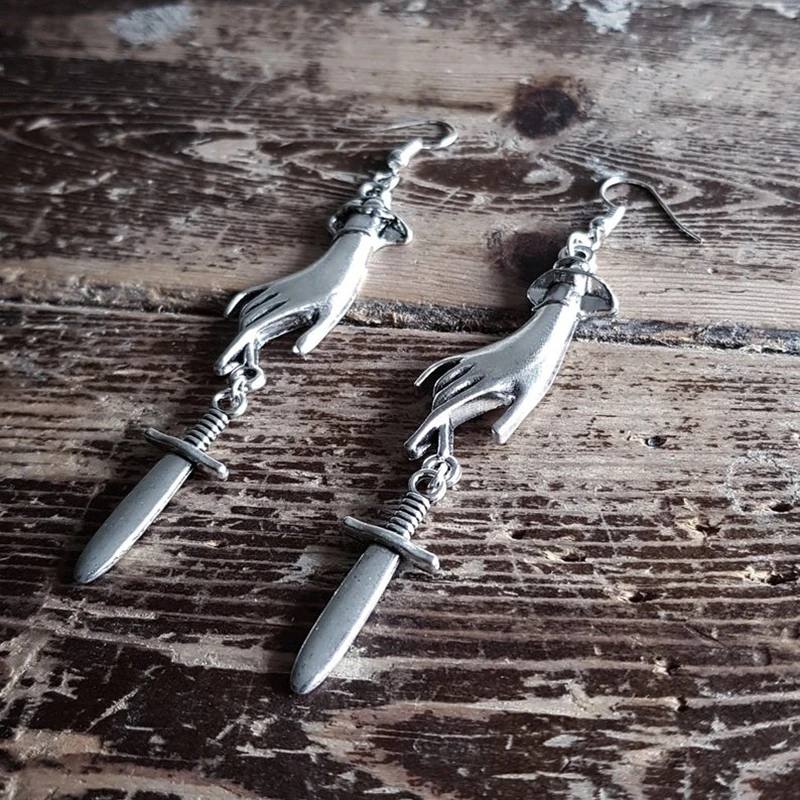 New Products Hot Selling Fashion Trend Jewelry Creative Design Hand-held Dagger Pendant Earring Jewelry
New Products Hot Selling Fashion Trend Jewelry Creative Design Hand-held Dagger Pendant Earring Jewelry