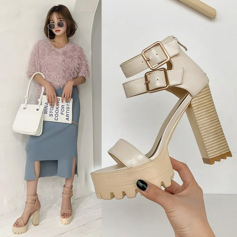 Ochanmeb Size 32-42 Women Double Buckle Sandals Black Beige Nude Thick Platform Square High Heeled Sandal Women Party Club Shoes
Ochanmeb Size 32-42 Women Double Buckle Sandals Black Beige Nude Thick Platform Square High Heeled Sandal Women Party Club Shoes