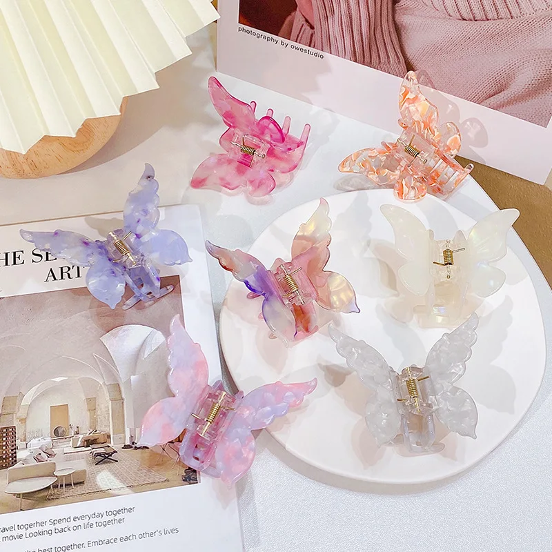 Women High Quality Acetate Hair Claw Sweet Fairy Butterfly Hairpin Clip Gradient Tie-Dye Colored Barrettes Girl Hair Accessories
Women High Quality Acetate Hair Claw Sweet Fairy Butterfly Hairpin Clip Gradient Tie-Dye Colored Barrettes Girl Hair Accessories