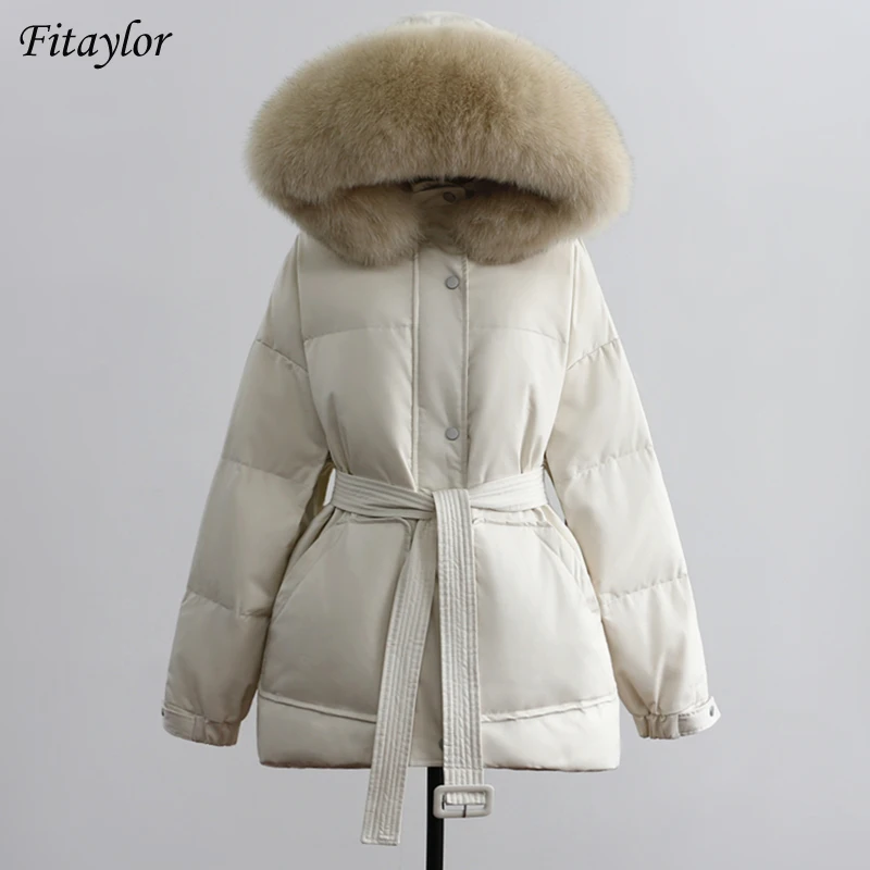 Fitaylor Winter Grote Natuurlijke Bontkraag Capuchon Vrouwen Met Riem Dikte Sneeuw Warm Parka 90% Witte Eendendons Losse jas
Fitaylor Winter Grote Natuurlijke Bontkraag Capuchon Vrouwen Met Riem Dikte Sneeuw Warm Parka 90% Witte Eendendons Losse jas