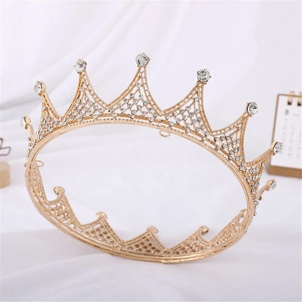 The new Korean brides crown round diamond crown bride wedding dresses deserve to act the role of hair accessories tire
The new Korean brides crown round diamond crown bride wedding dresses deserve to act the role of hair accessories tire