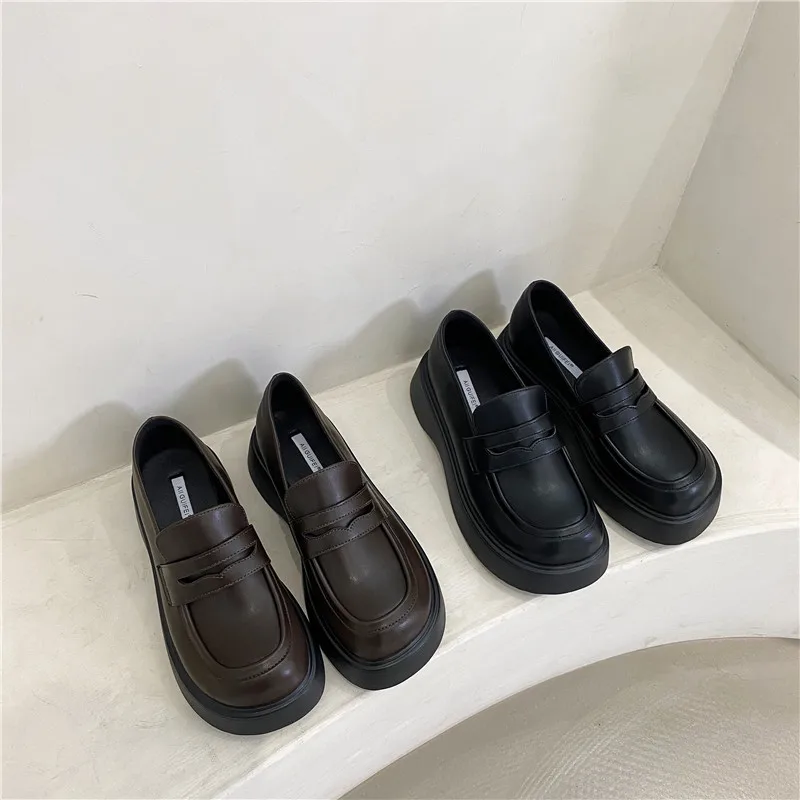 Женские кроссовки на танкетке, повседневные туфли из искусственной кожи на платформе, на толстой подошве, без шнуровки, с круглым носком, ле...
Женские кроссовки на танкетке, повседневные туфли из искусственной кожи на платформе, на толстой подошве, без шнуровки, с круглым носком, ле...